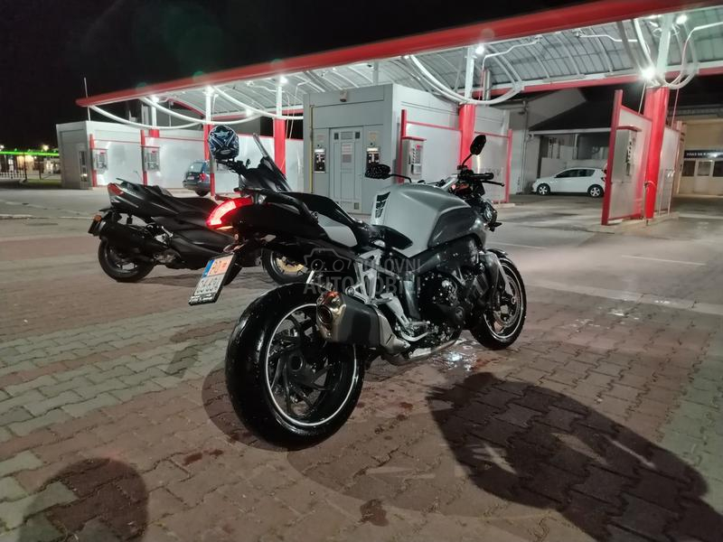 BMW K1200R