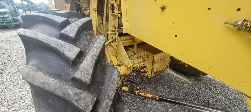 New Holland 1530