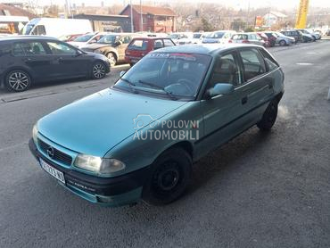 Opel Astra F regg dobra
