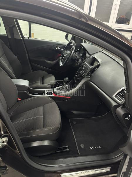 Opel Astra J 2.0cdti