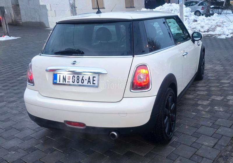MINI Cooper 
