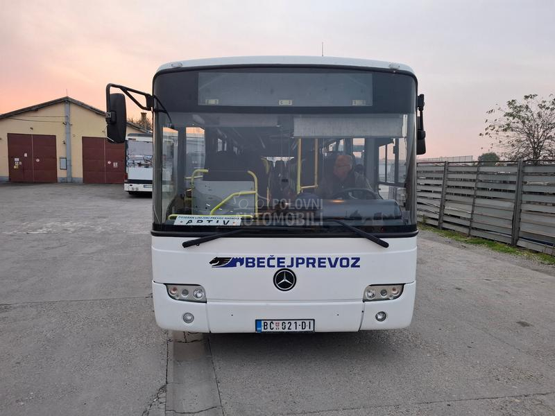 Mercedes Benz Conecto