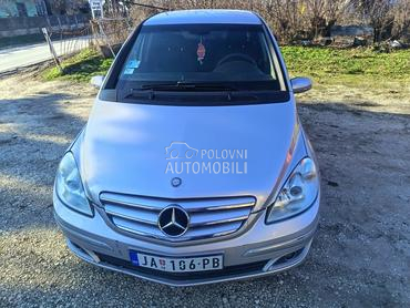 Mercedes Benz B 180 