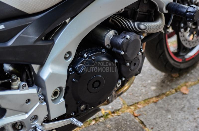 Suzuki gsr 600 GSR A2