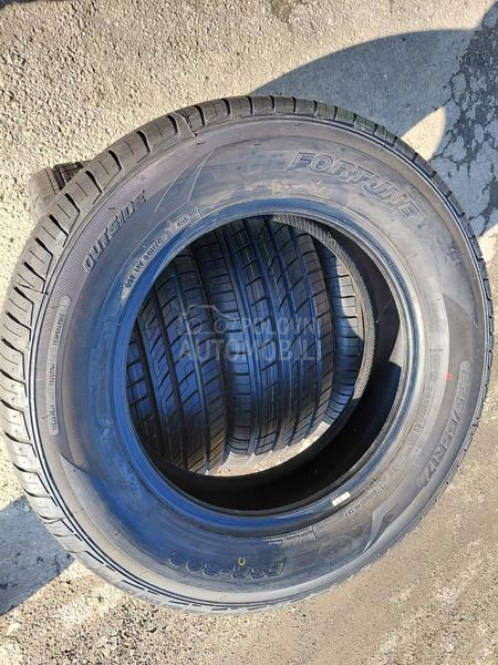 Ostalo 235/65 R17 Letnja