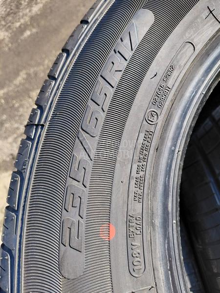 Ostalo 235/65 R17 Letnja