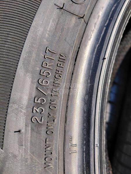 Ostalo 235/65 R17 Letnja