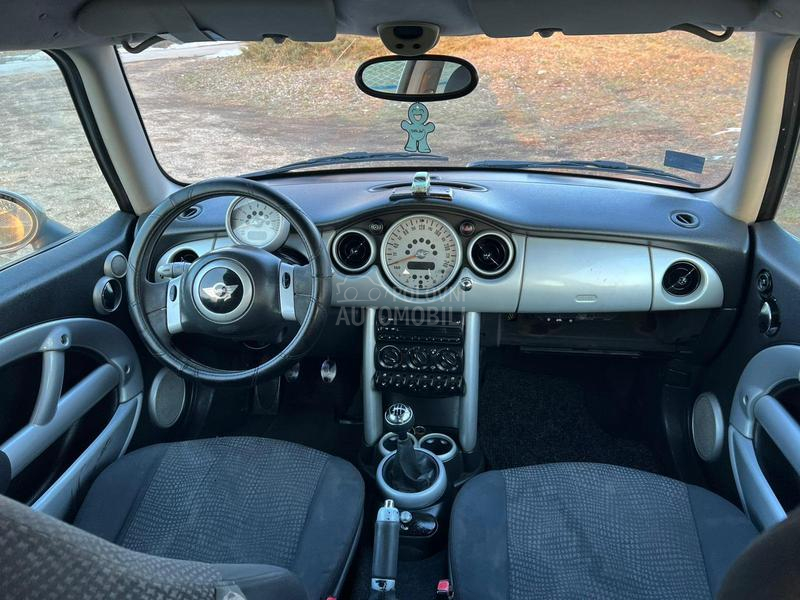 MINI Cooper 