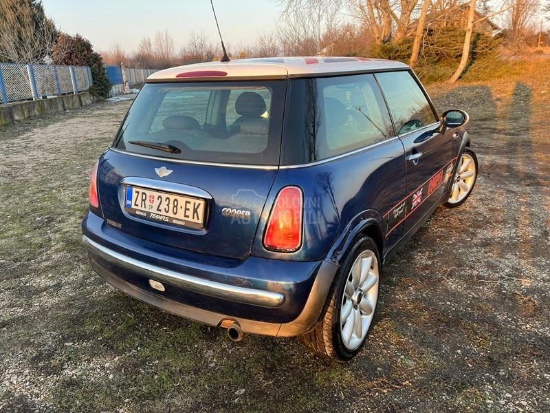 MINI Cooper 