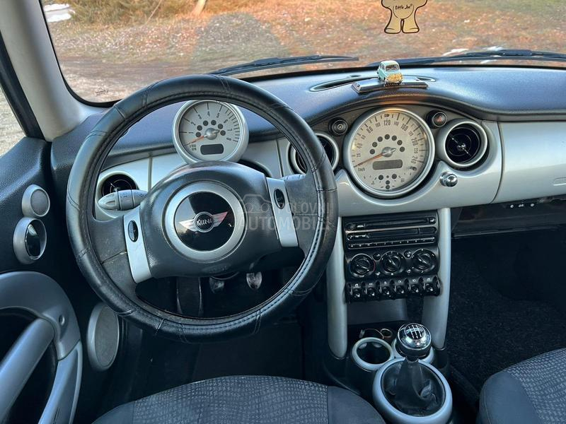 MINI Cooper 
