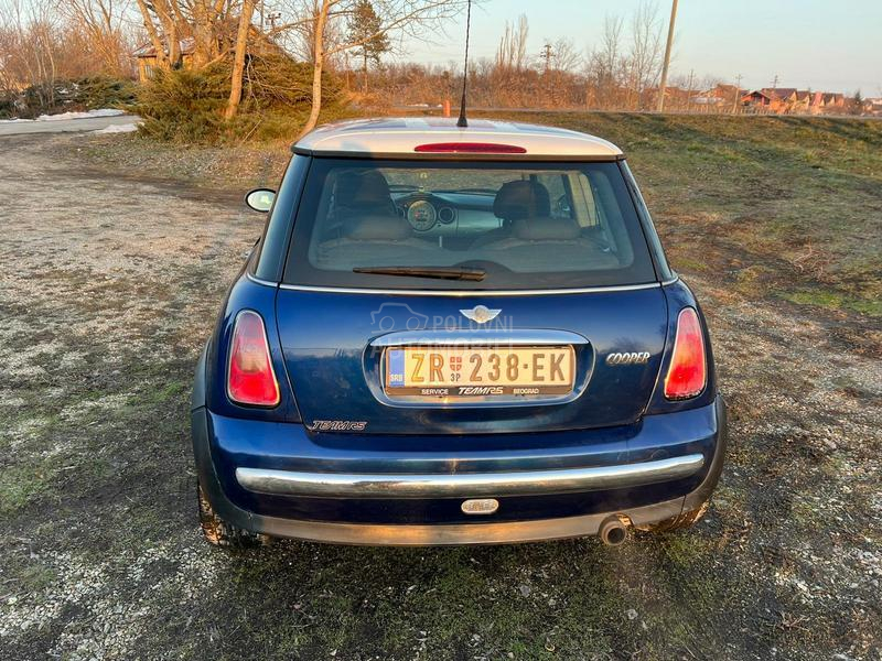 MINI Cooper 