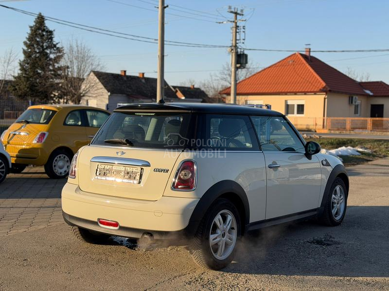 MINI Cooper 