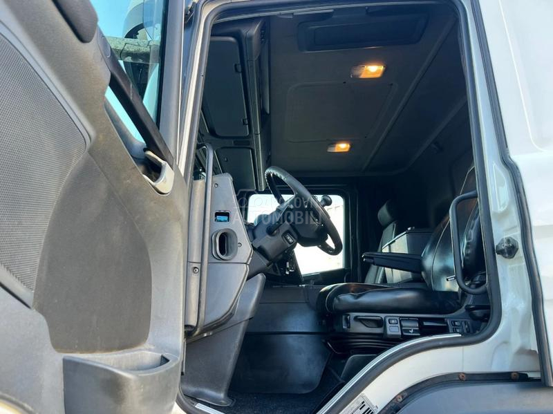 Scania P450/Flatbed,Kran/LTK323