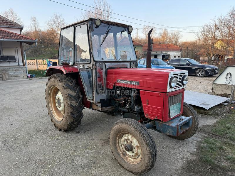Universal 445