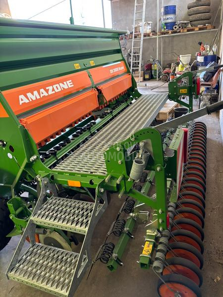 Amazone D9