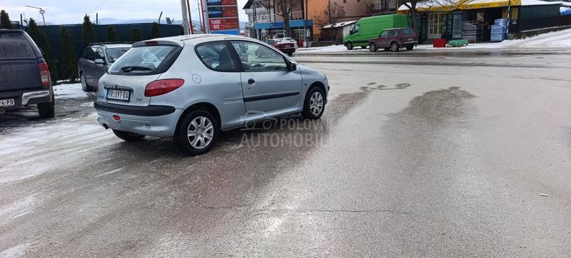 Peugeot 206 