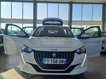 Peugeot 208 1.2 PURE NAV LED USB