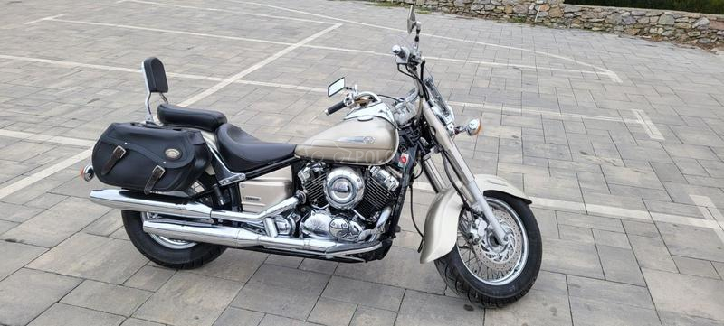 Yamaha XVS 650 drag star