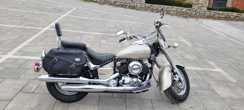 Yamaha XVS 650 drag star