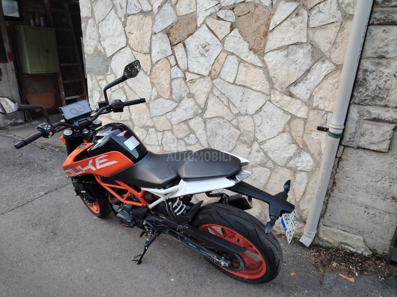KTM Duke390