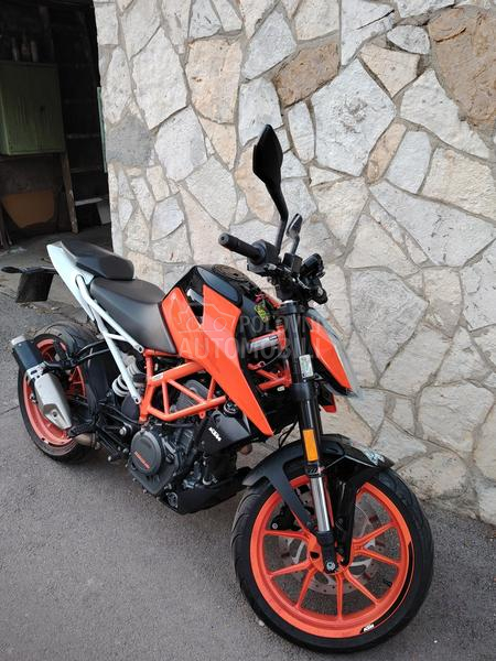 KTM Duke390