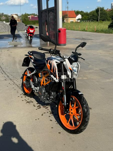 KTM Duke 390