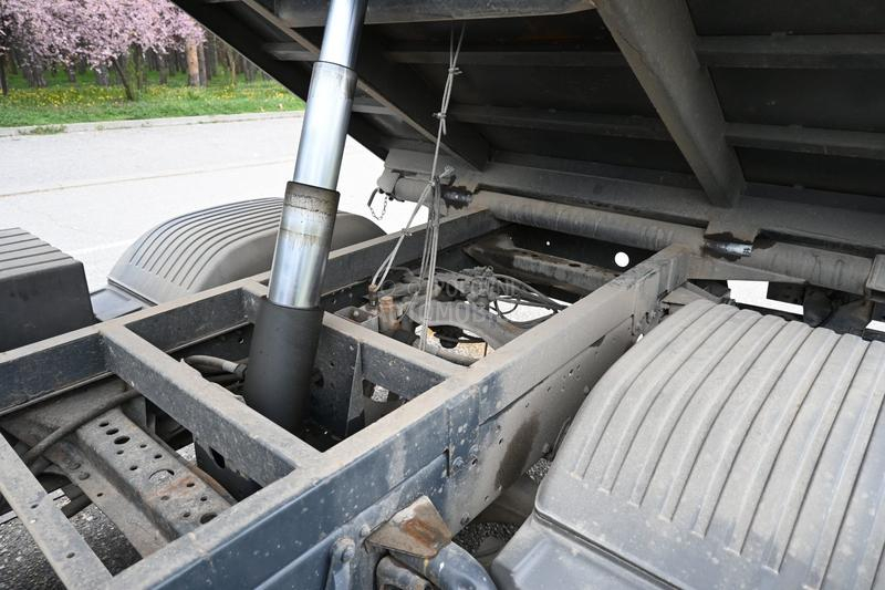 Mercedes Benz Atego 815