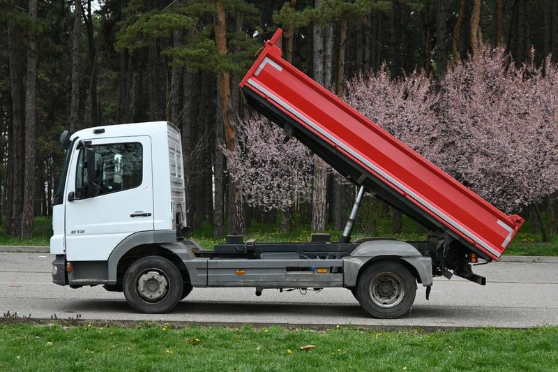 Mercedes Benz Atego 815