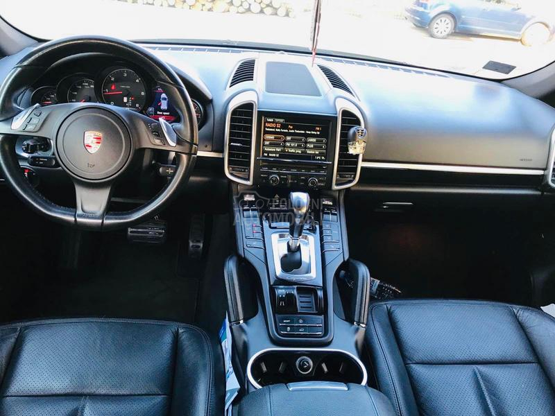 Porsche Cayenne D CH