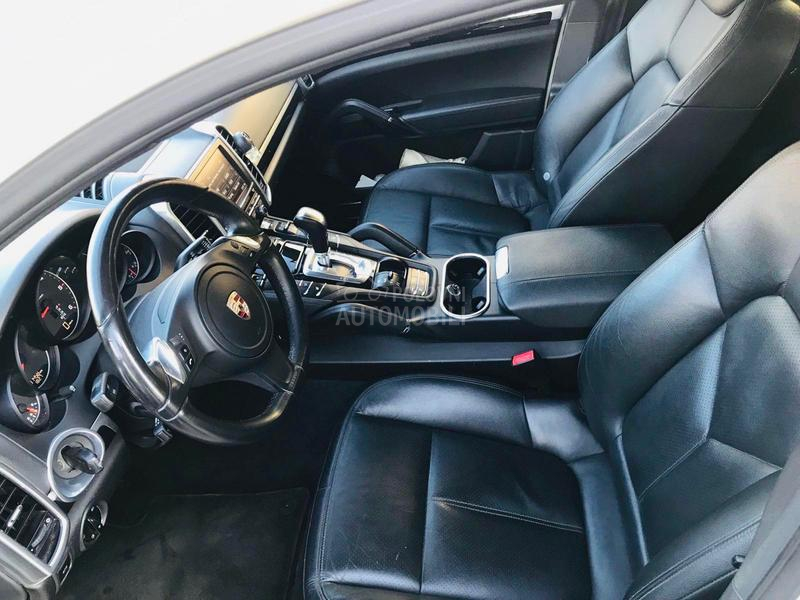 Porsche Cayenne D CH