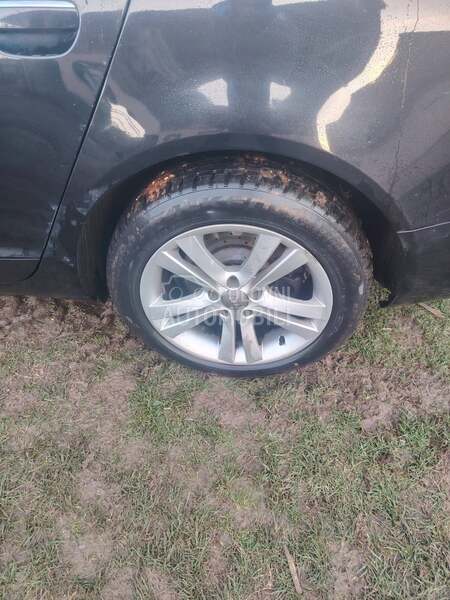 Delovi za Audi A6 2.4 2005. god.