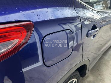 Poklopac rezervoara plavi za Nissan Qashqai od 2013. do 2021. god.