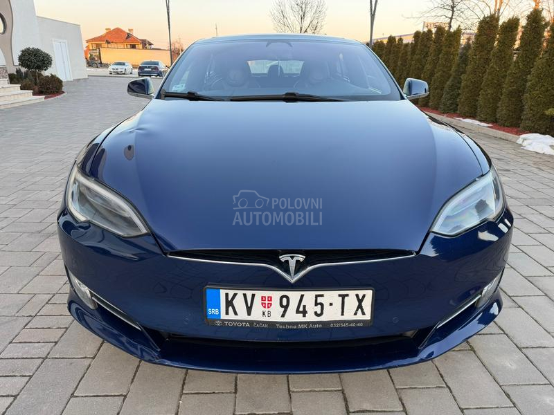 Tesla Model S 