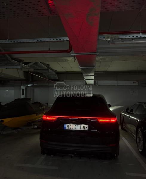 Porsche Cayenne CAYENNE E HYBRID