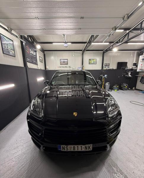 Porsche Cayenne CAYENNE E HYBRID