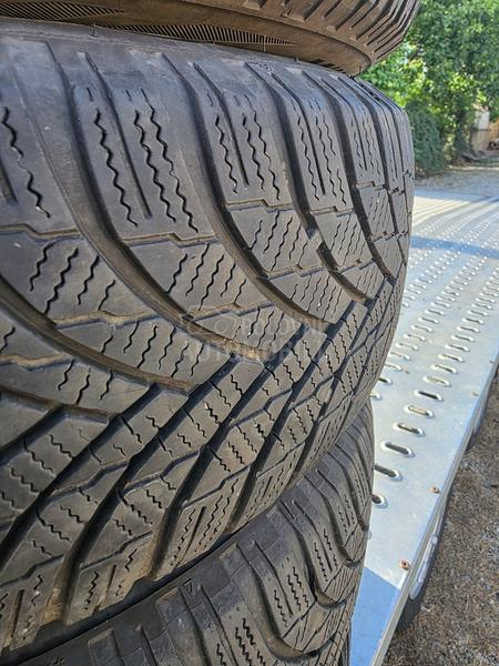 Firestone 195/65 R15 Zimska