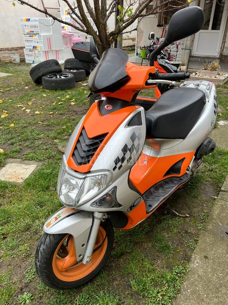 Kymco Super 9 Sport