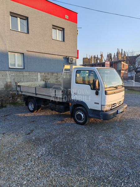 Nissan Cabstar