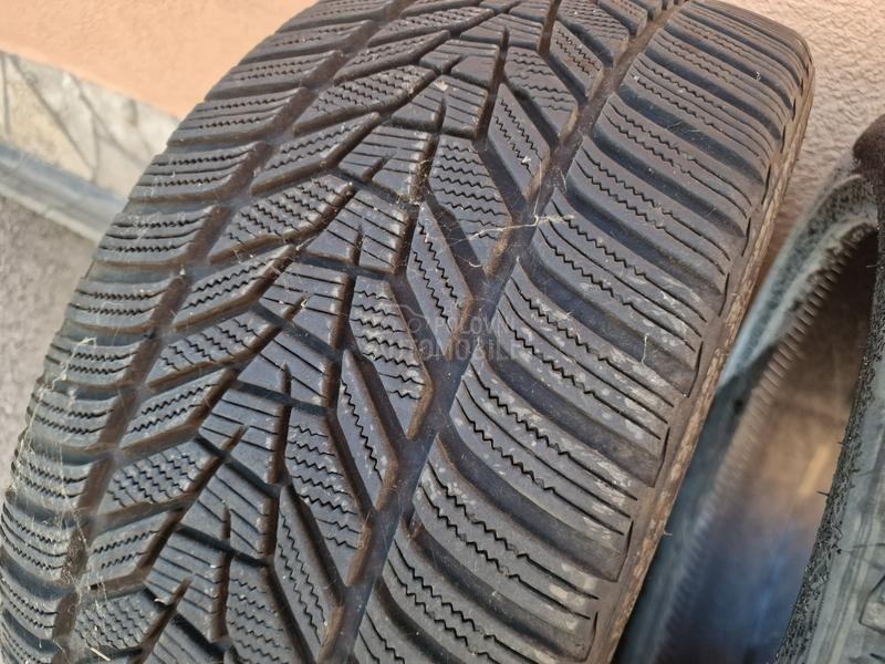 Hankook 275/35 R21 Zimska