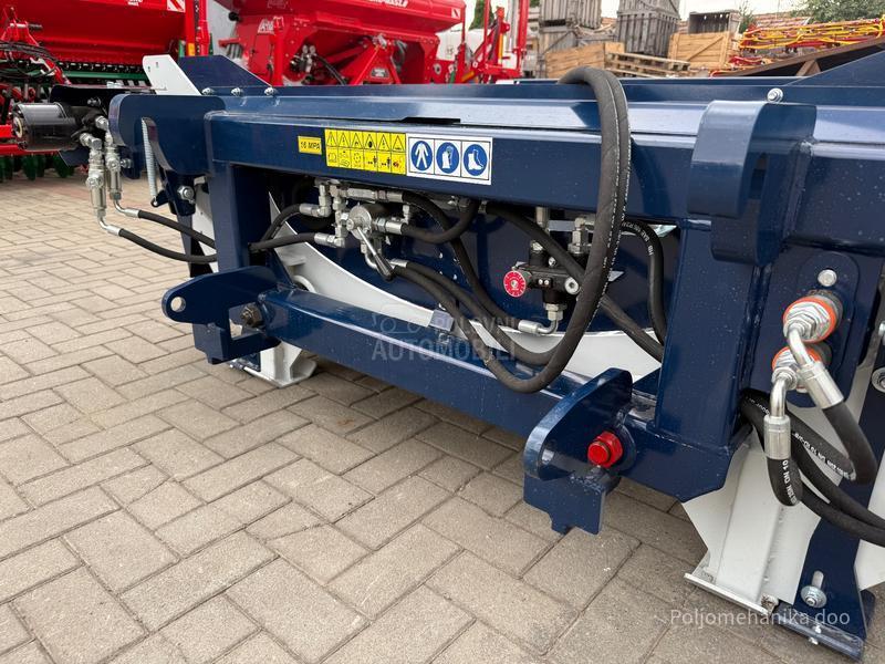 FKMachinery Razbacivač