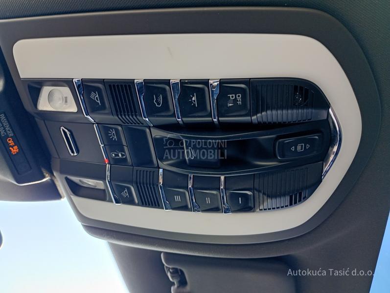 Porsche Macan 2.0 DSG