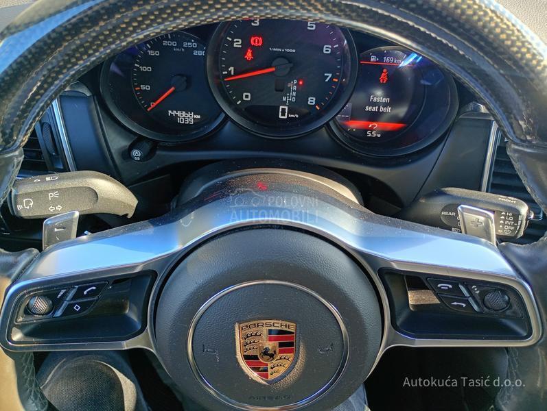 Porsche Macan 2.0 DSG