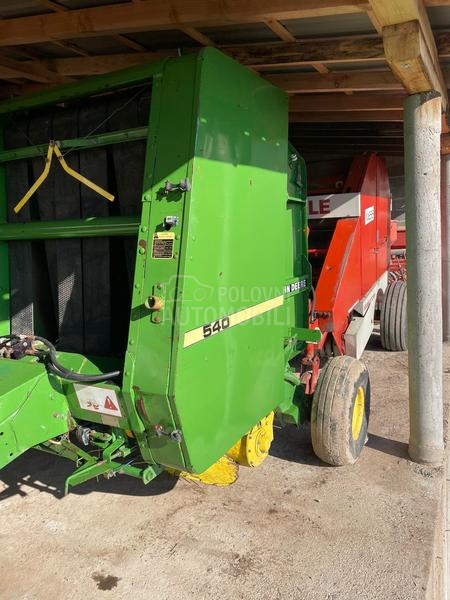 John Deere 540
