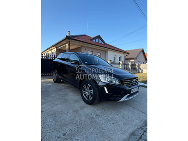 Volvo XC60 MOMENTUM