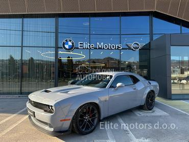Dodge Challenger 6.4 HEMI