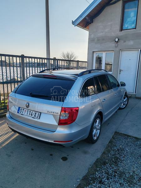 Škoda Superb 