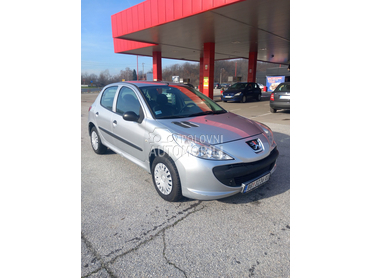 Peugeot 206 plus 