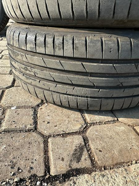 Hankook 215/55 R17 Letnja