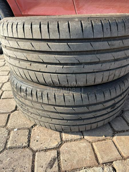 Hankook 215/55 R17 Letnja