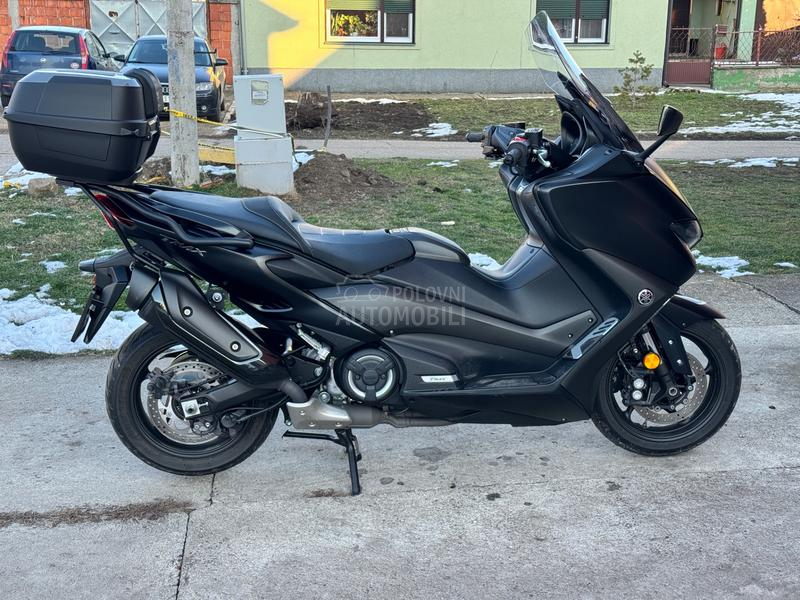Yamaha T-Max 560